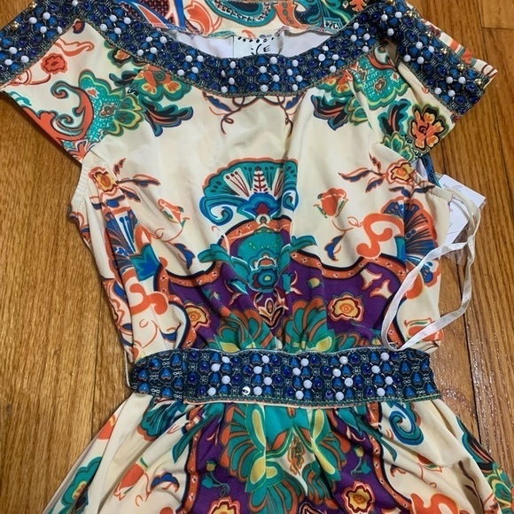 ECI FLARED EMBELLISHED BEADED PRINT DRESS w/ BELT - COLORFUL SIZE 4 - Picture 6 of 13